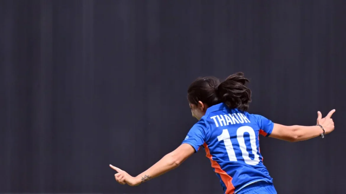cwg-2022-india-women-vs-barbados-women-one-cikanlar:-hindistan-barbados'u-100-kosu-ile-yendi,-yari-finallere-kaldi